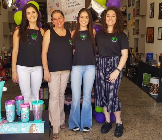 Café da manhã, mimos e risadas marcam confraternização de um ano da SIS Presentes – Uva e Verde
