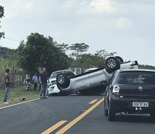 Caminhonete capota em rodovia que liga Mirassol a Jaci