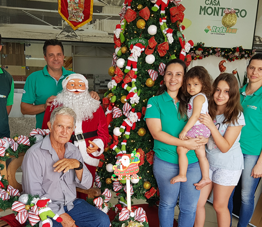 Casa Monteiro já está decorada para a chegada do Papai Noel neste sábado