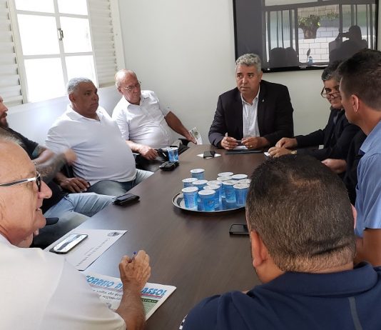 Câmara realiza sessão extraordinária e aprova dois projetos de lei