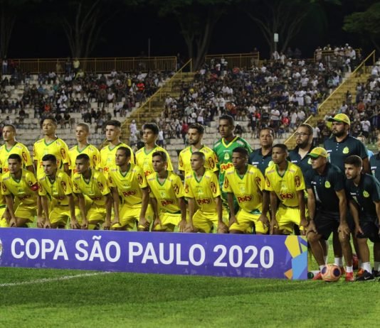 Sete jogadores da copinha são promovidos para o profissional