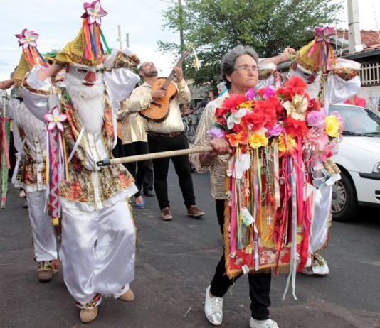 Folia de Reis acontece nesta segunda-feira em Mirassol