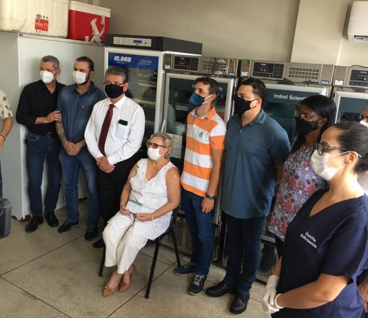 Servidora de 68 anos é a primeira moradora de Mirassol vacinada contra o coronavírus