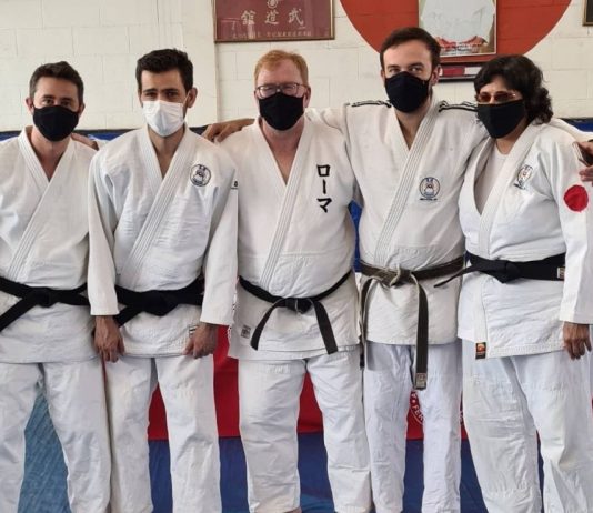 Judocas mirassolenses recebem faixa preta na FPJ em Fernandópolis