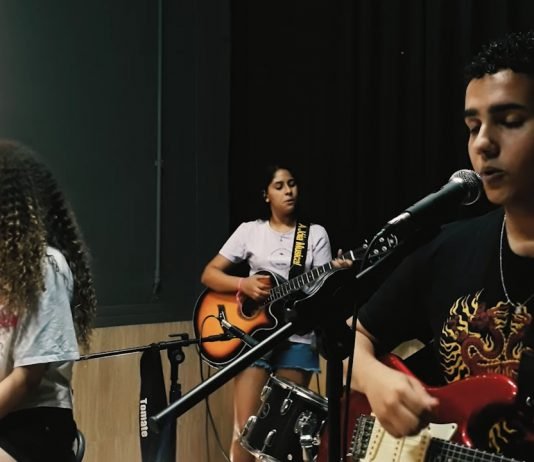 Alunos da escola Genaro Domarco participam de concurso com música autoral
