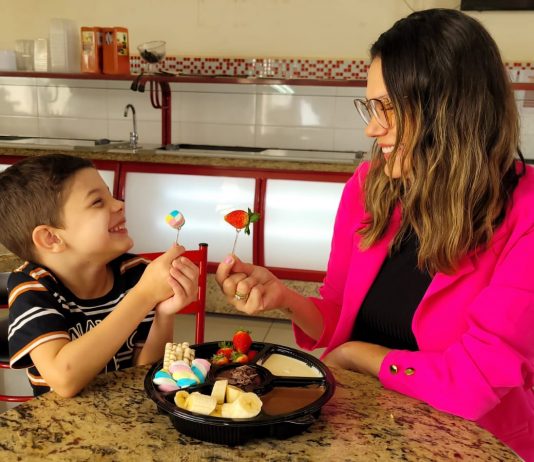 Sorveteria Frutalle prepara promoção especial de Fondue + sorvete para o Dia das Mães