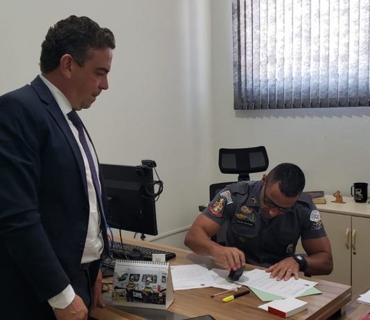 Segurança pública nos bairros é destacada em ofício entregue ao 52º BPM