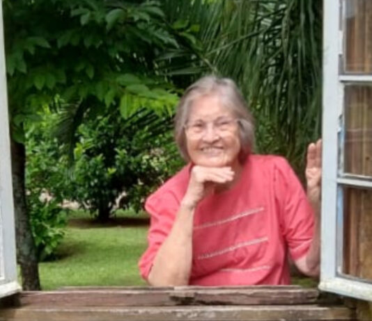 Família Galves se despede da matriarca Umbelina Galves, aos 82 anos