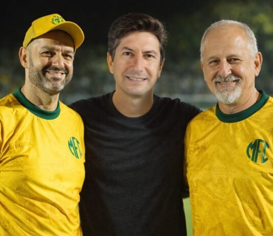 Jornalistas realizam pré-lançamento de livro do centenário do Mirassol FC nesta sexta-feira