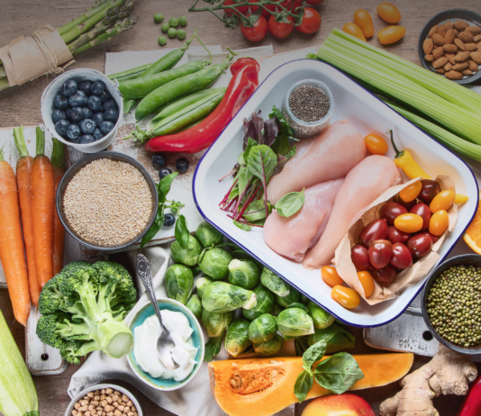 Curso gratuito de Alimentação Saudável em Mirassol ensina receitas nutritivas e incentiva geração de renda