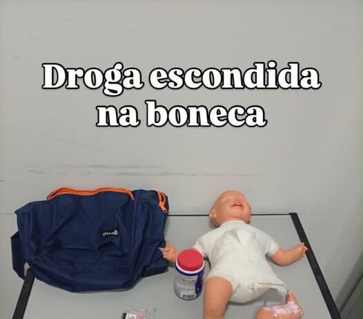 Drogas escondidas dentro de boneca levam homem à prisão por tráfico em Mirassol